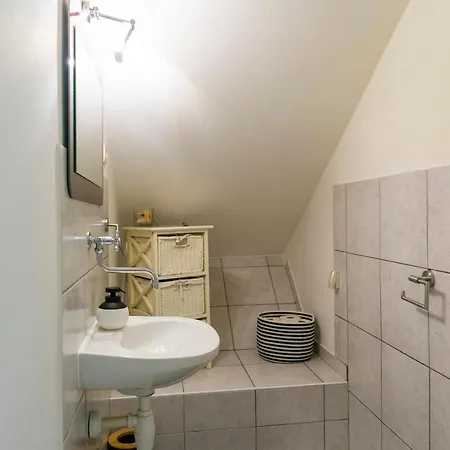 Apartman Yellow Split