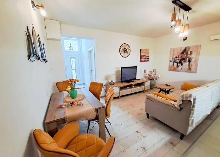 Daire Yellow *